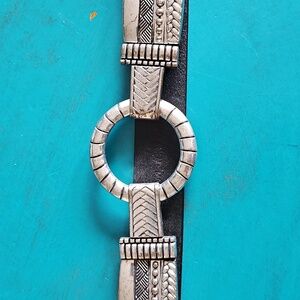 Chicos Size M Silver and Black Women's Very Heavy Quality Belt!